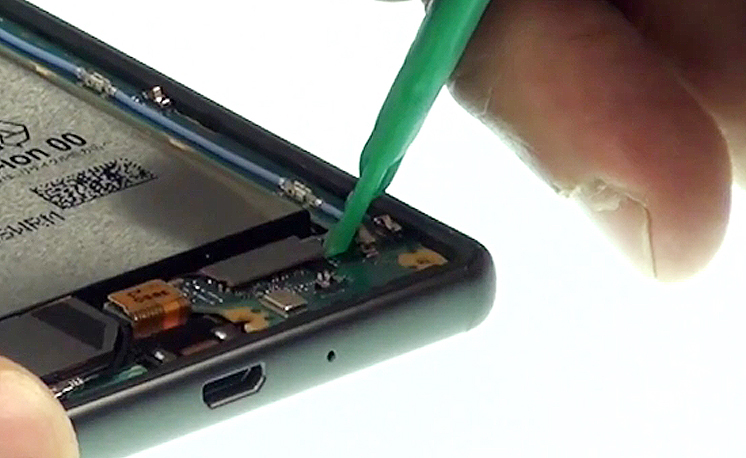 Changement de battterie sur Xperia X - X Dual photo 1