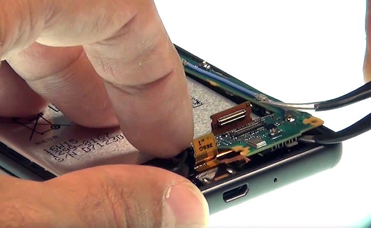 Changement de battterie sur Xperia X - X Dual photo 1