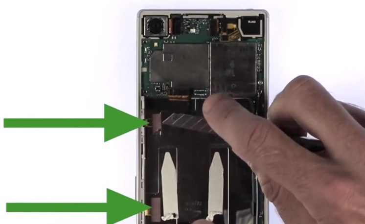 Changement d'écran (vitre+châssis+LCD) sur Xperia Z5 photo 1
