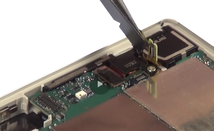 Changement d'écran (vitre+châssis+LCD) sur Xperia Z5 photo 1