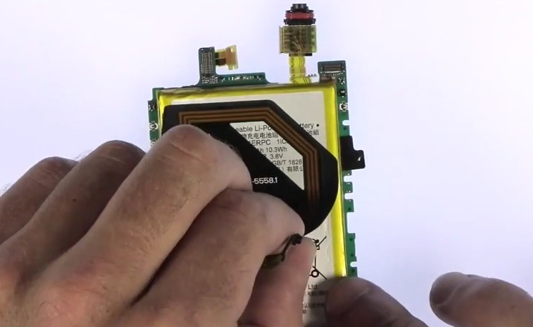 Changement de batterie sur Xperia Z5 Compact photo 1