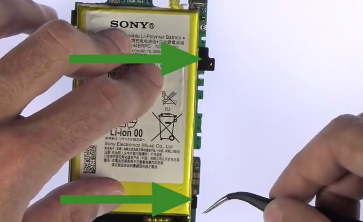 Changement de batterie sur Xperia Z5 Compact photo 1