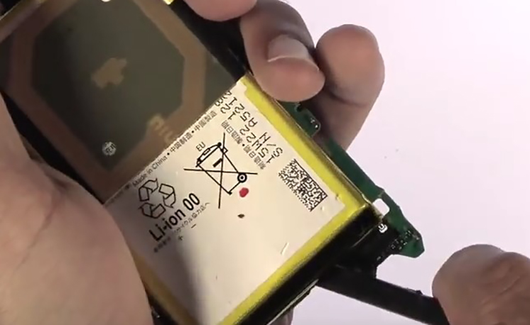 Changement de batterie sur Xperia Z3 Compact photo 1