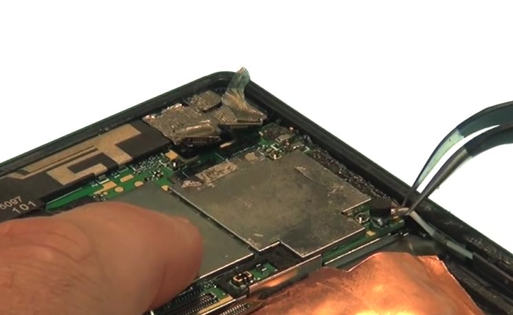 Changement d'écran (vitre+LCD) sur Xperia M4 Aqua photo 1