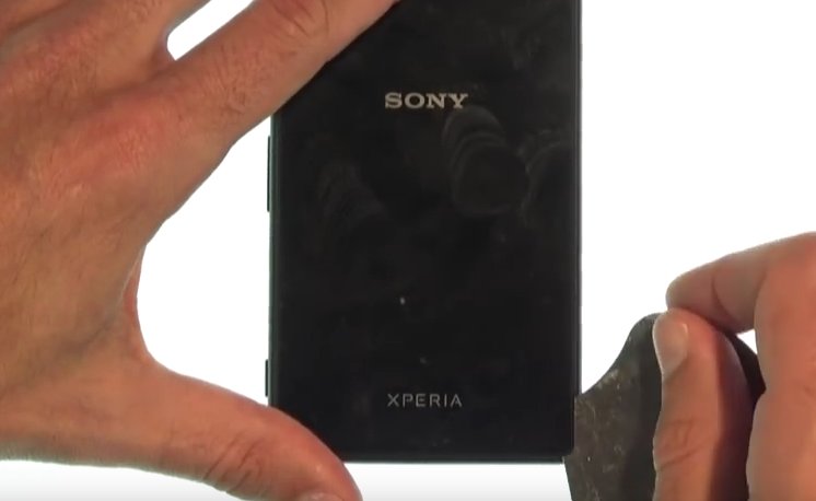 Changement de vitre arrière sur Xperia M4 Aqua photo 1