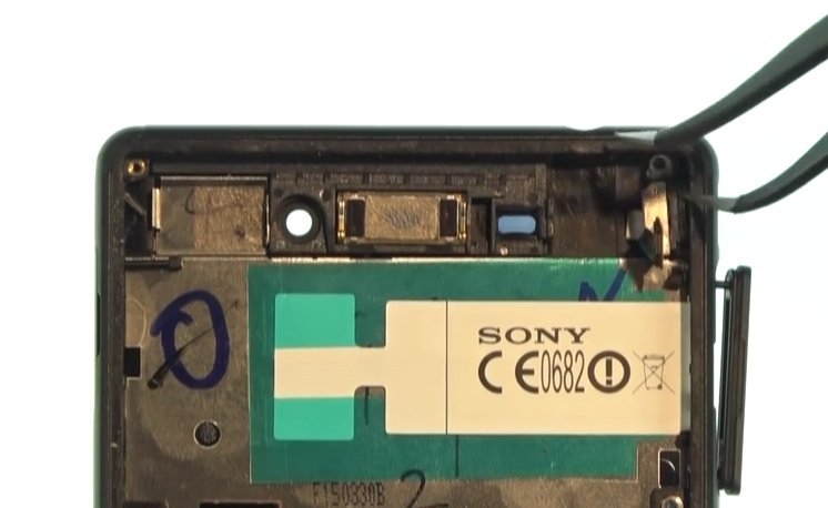 Changement de vitre arrière sur Xperia M4 Aqua photo 1