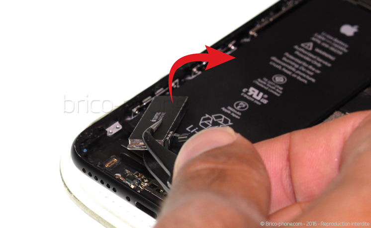Changement du vibreur (Taptic Engine) sur iPhone 7 photo 4