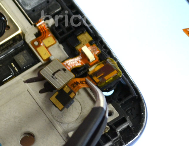 Changement d'écran (vitre+châssis+LCD) sur G2 photo 1