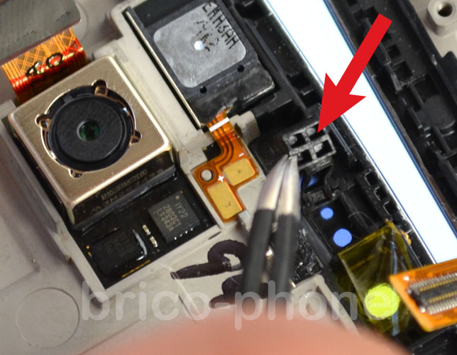 Changement d'écran (vitre+châssis+LCD) sur G2 photo 1