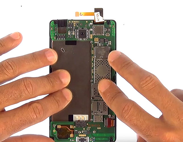 Changement de vitre tactile sur Lumia 820 photo 1