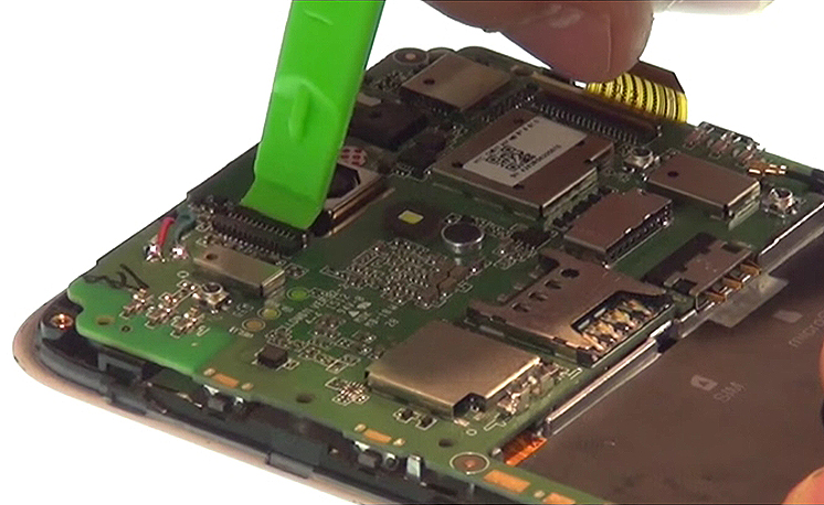 Changement de vitre seule sur Desire 620 photo 1