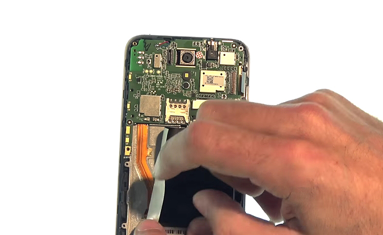 Changement de vitre seule sur Desire 620 photo 1