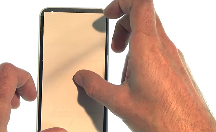 Changement de vitre seule sur Desire 620 photo 1