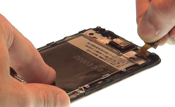 Changement de vitre seule sur Desire 620 photo 1