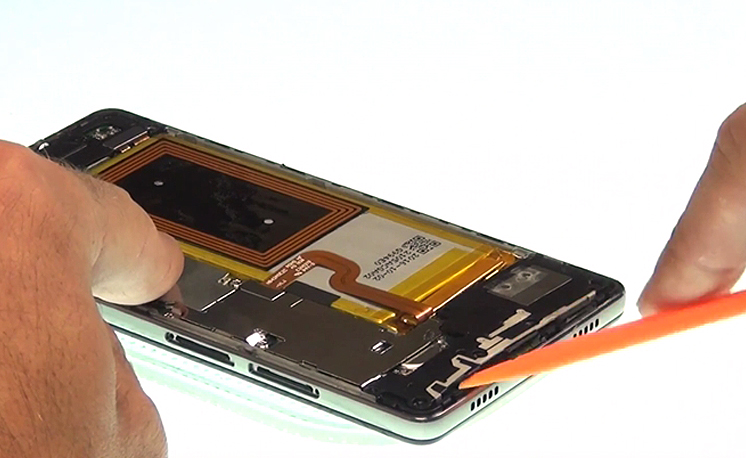 Changement de batterie sur P8 Lite photo 1