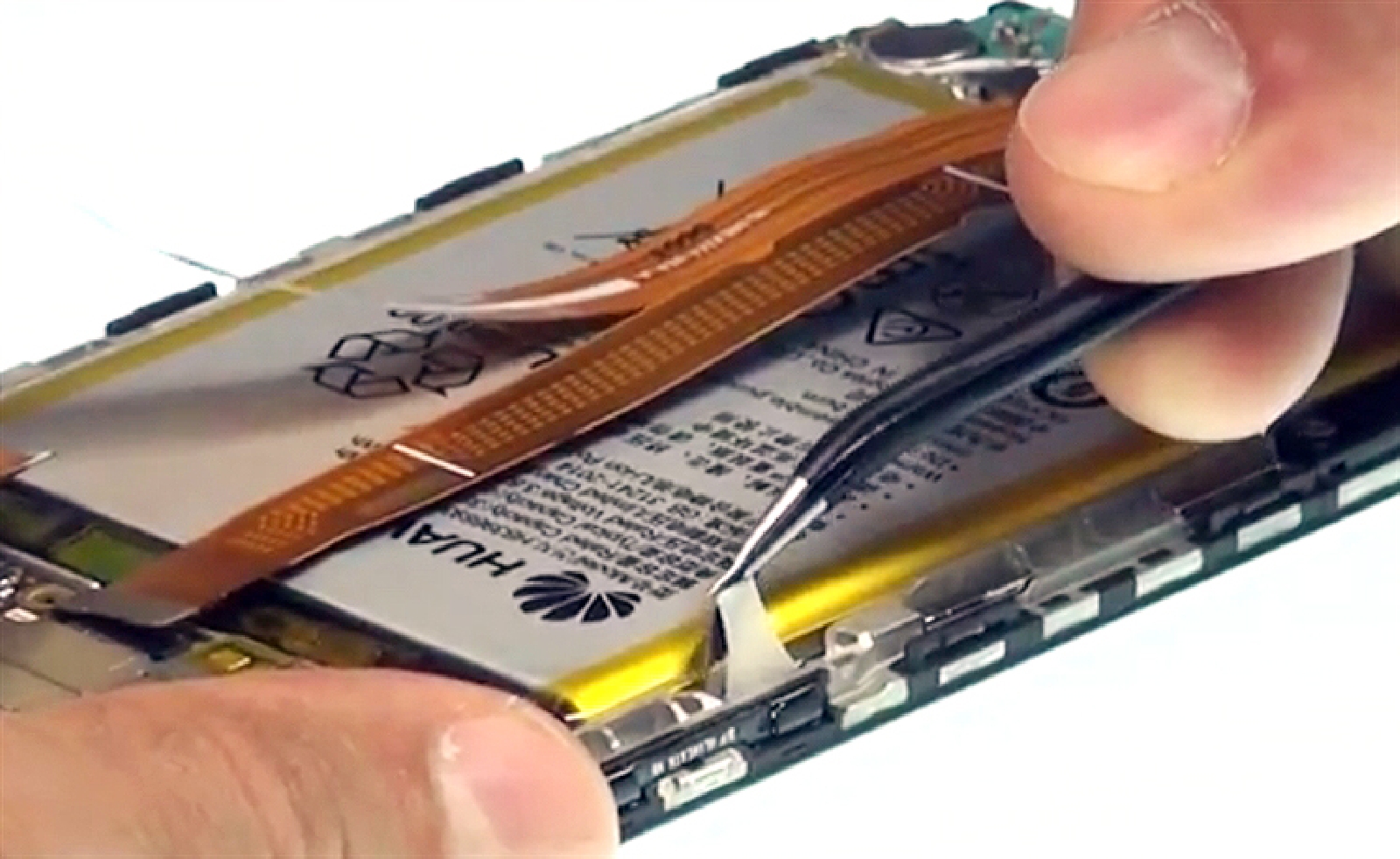 Changement d'écran (vitre+châssis+LCD) sur Mate 8 photo 2