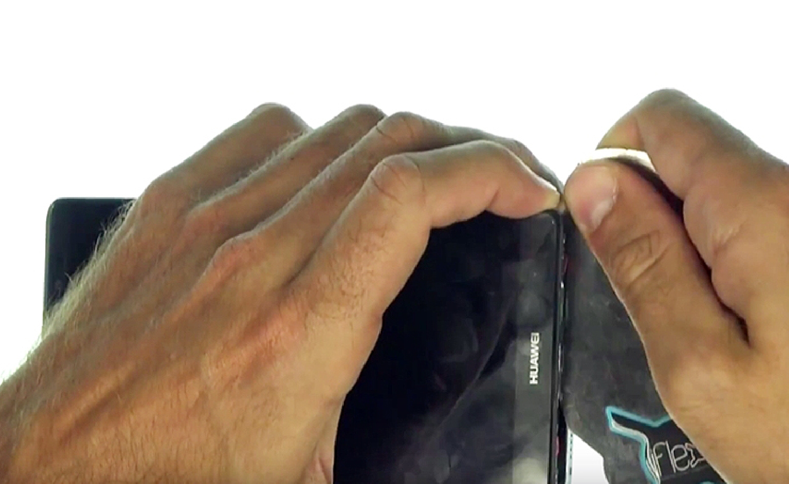 Changement de batterie sur Mate 8 photo 3