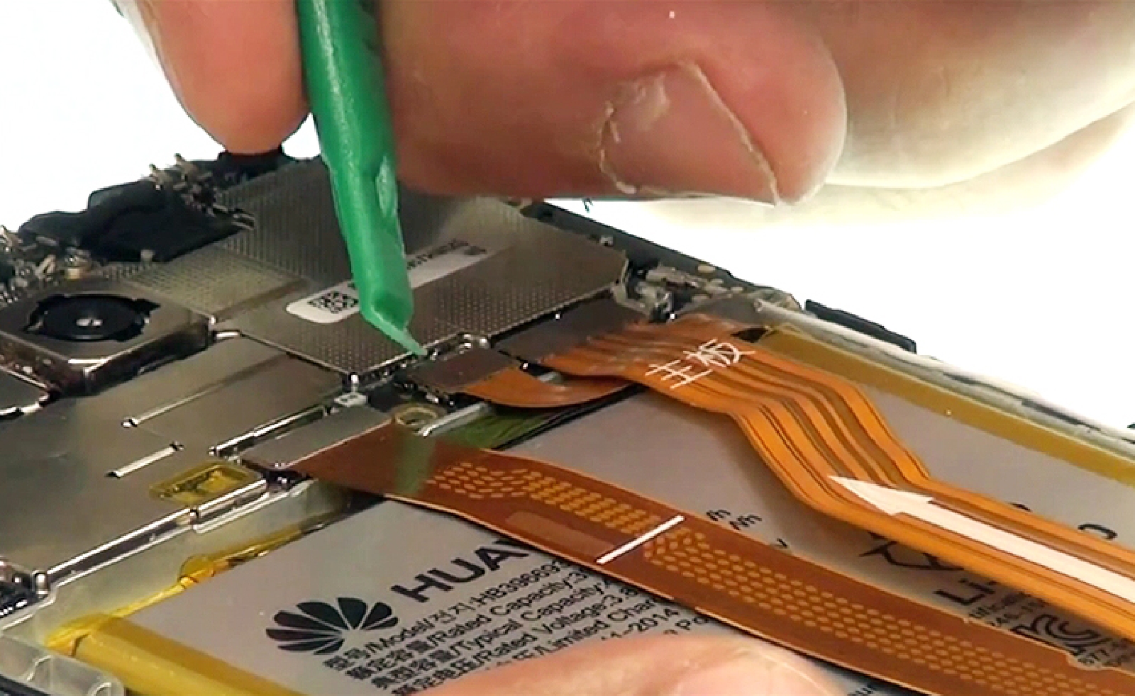 Changement de batterie sur Mate 8 photo 4