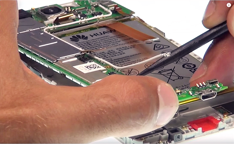 Changement d'écran (vitre+LCD) sur Honor 7 photo 1