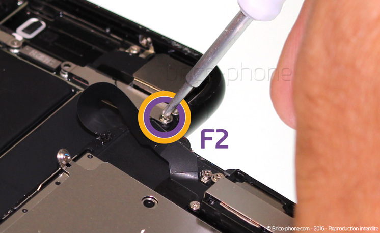 Changement du connecteur de charge sur iPhone 7 photo 2