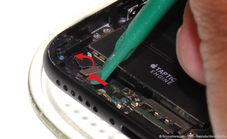 Changement du connecteur de charge sur iPhone 7 photo 2