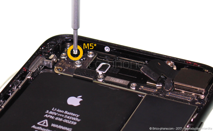 Changement du connecteur de charge sur iPhone 7 photo 4