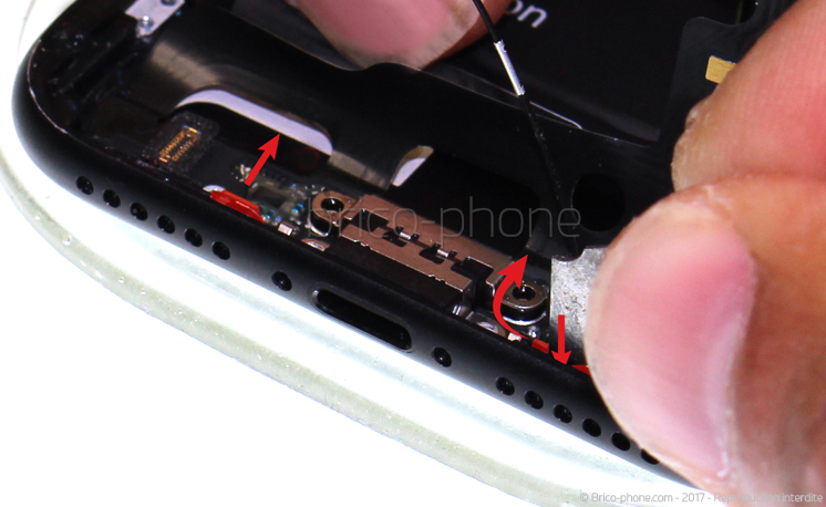 Changement du connecteur de charge sur iPhone 7 photo 2