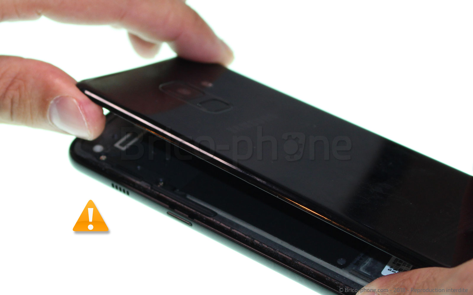 Changement d'écran (vitre+LCD) sur Galaxy A8 2018 photo 1