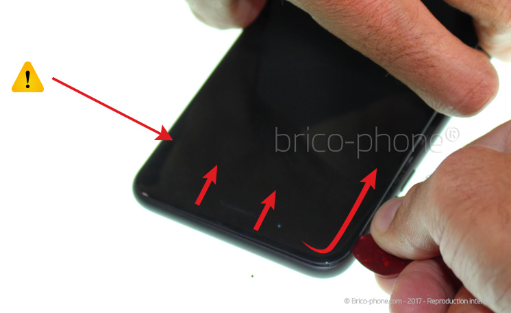 Changement d'écran (vitre+LCD) sans éléments prémontés sur iPhone 8 Plus photo 3