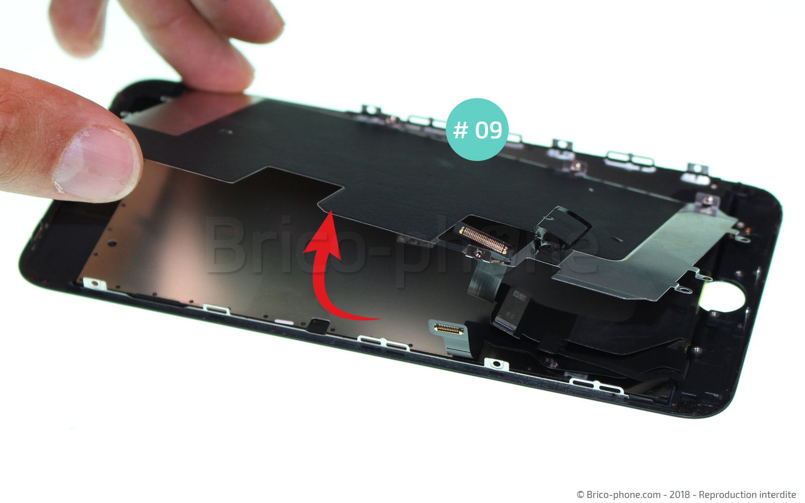 Changement d'écran (vitre+LCD) sans éléments prémontés sur iPhone 8 Plus photo 4