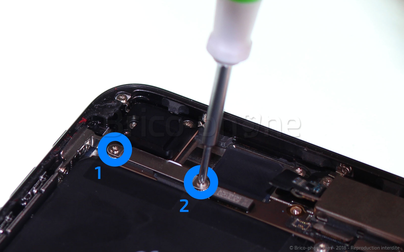 Changement du connecteur de charge sur iPhone 8 Plus photo 1