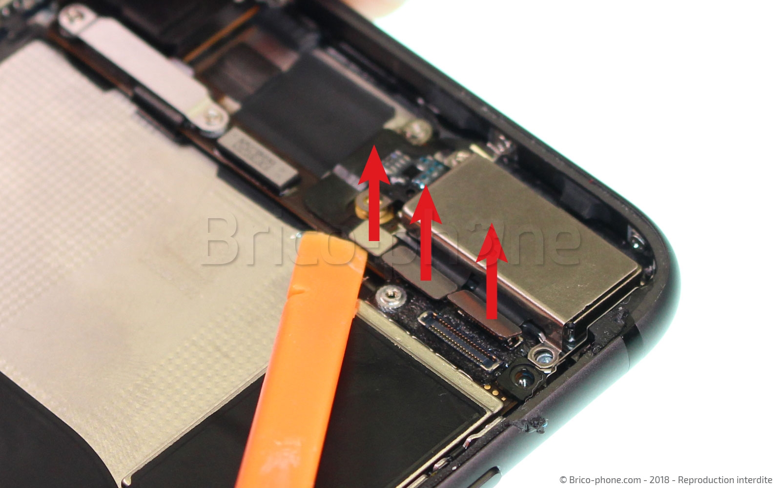 Changement du connecteur de charge sur iPhone 8 Plus photo 3