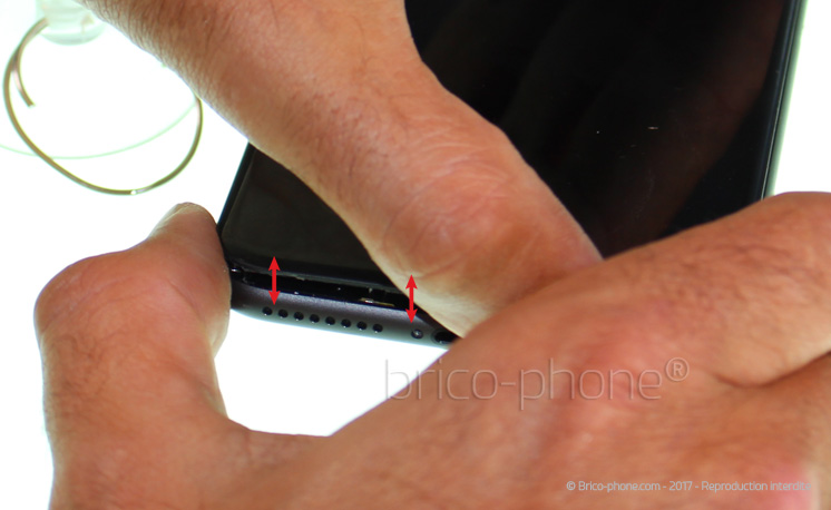 Changement du connecteur de charge sur iPhone 8 Plus photo 2