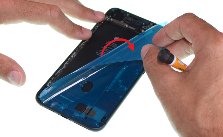 Changement du connecteur de charge sur iPhone 8 Plus photo 3