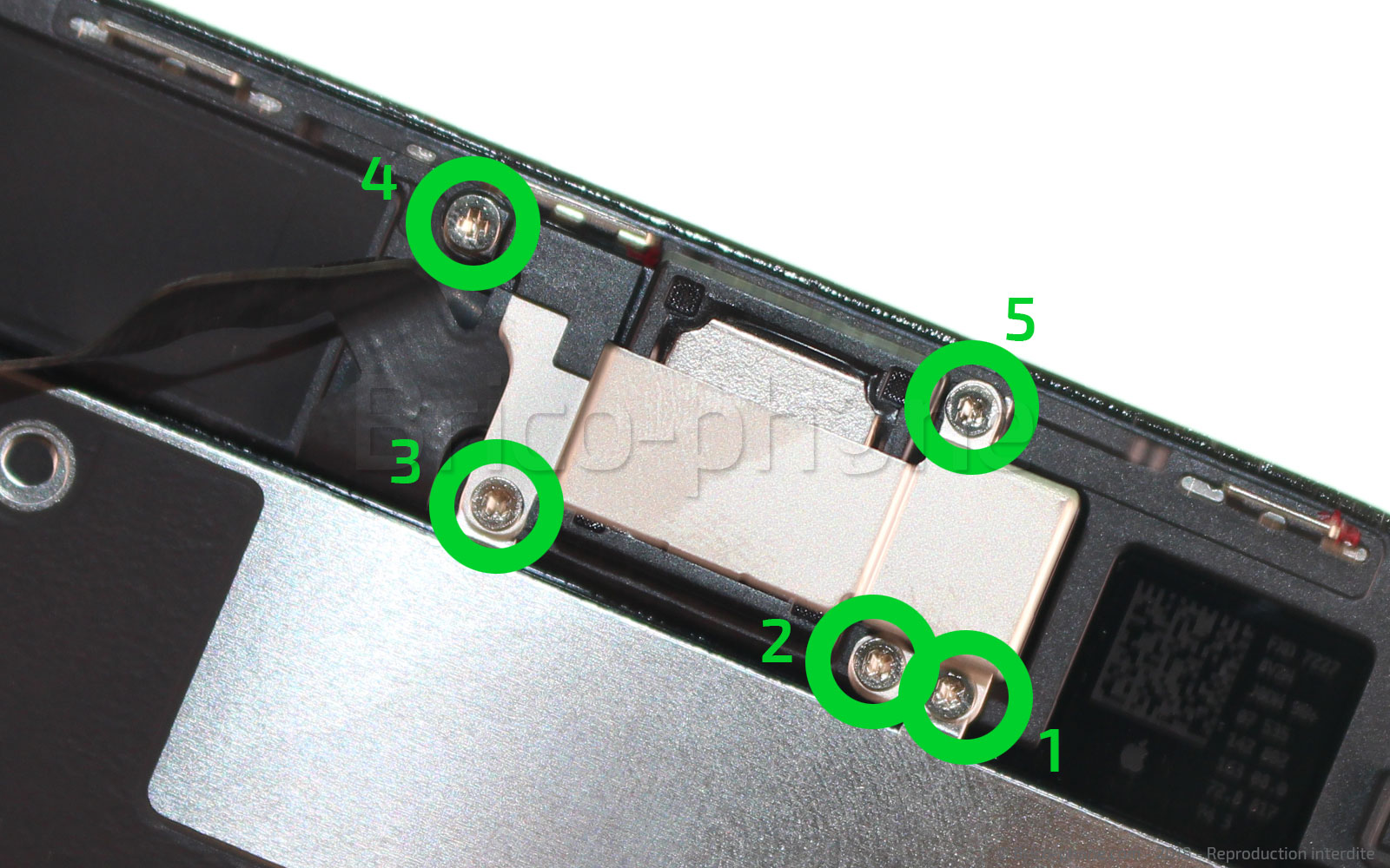 Changement de caméra avant Facetime sur iPhone 8 Plus photo 1