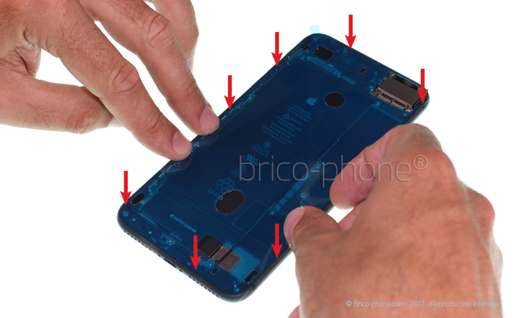Changement du vibreur Taptic Engine sur iPhone 8 Plus photo 2