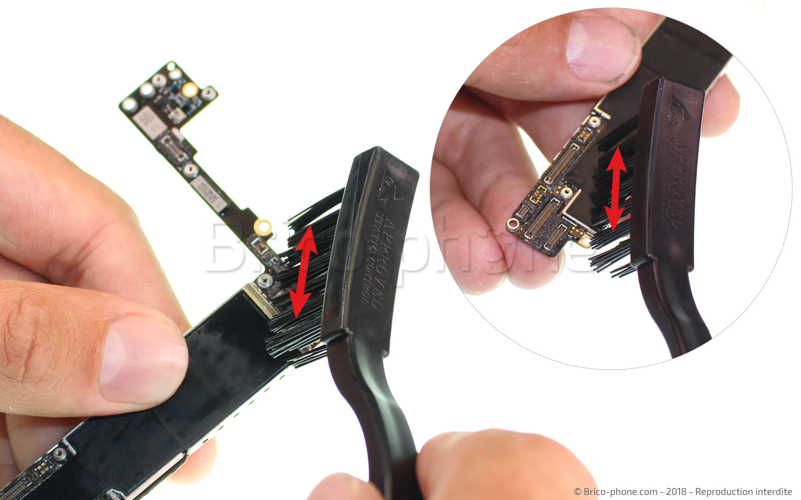 Désoxydation de la carte mère sur iPhone 8 Plus photo 1
