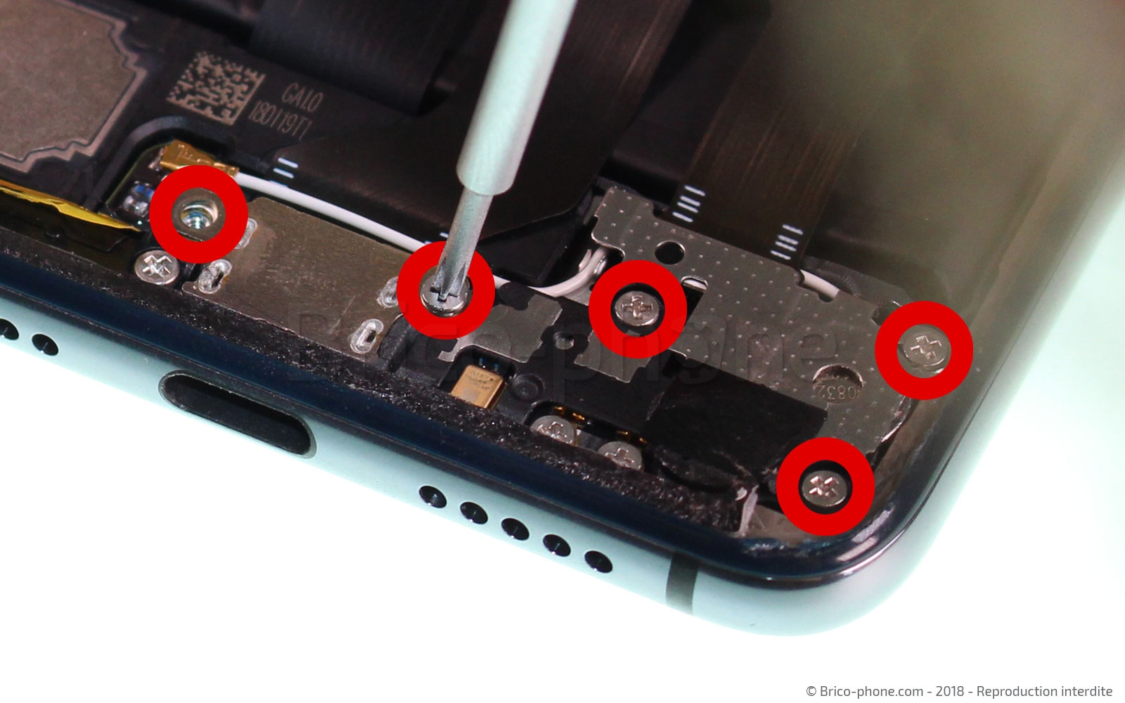 Changement d'écran (vitre+LCD) sur P20 photo 1