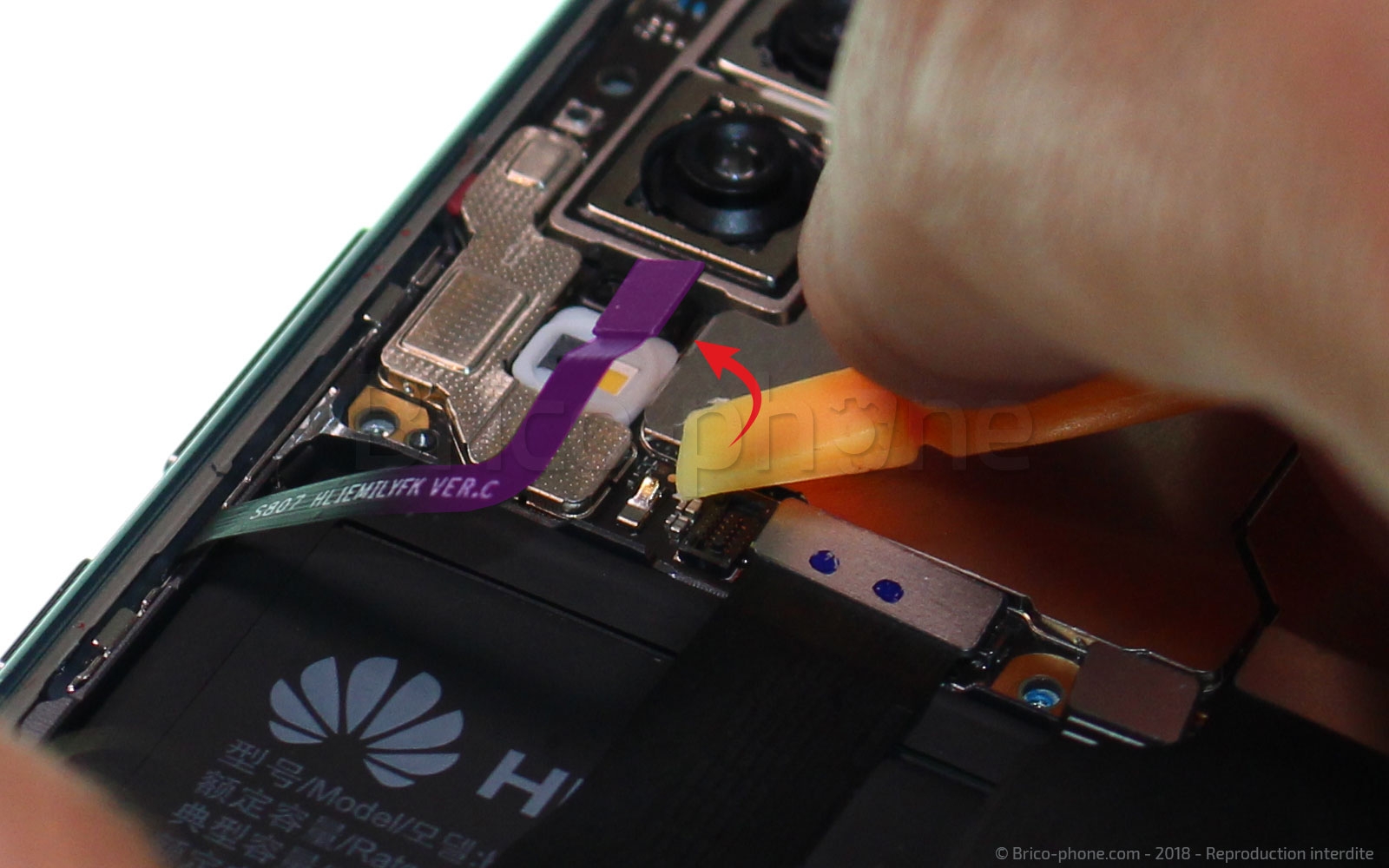 Changement d'écran (vitre+LCD) sur P20 photo 4