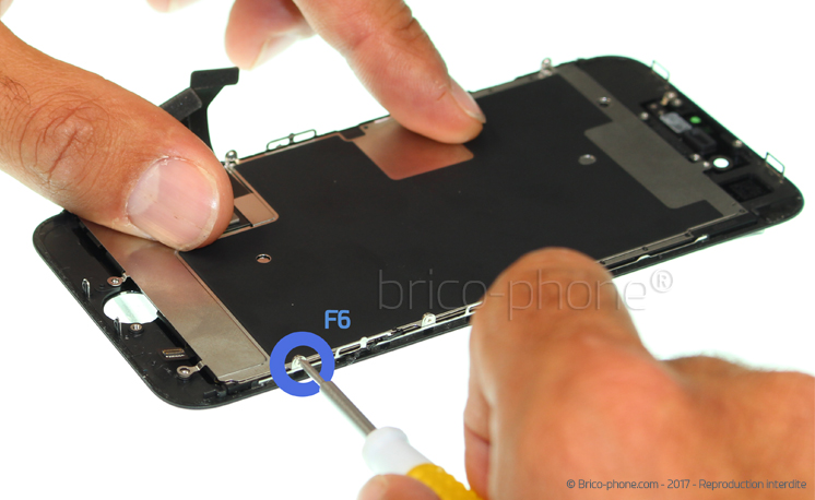 Changement d'écran (vitre+LCD) sans éléments prémontés sur iPhone 8 photo 2