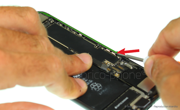 Changement d'écran (vitre+LCD) sans éléments prémontés sur iPhone 8 photo 1