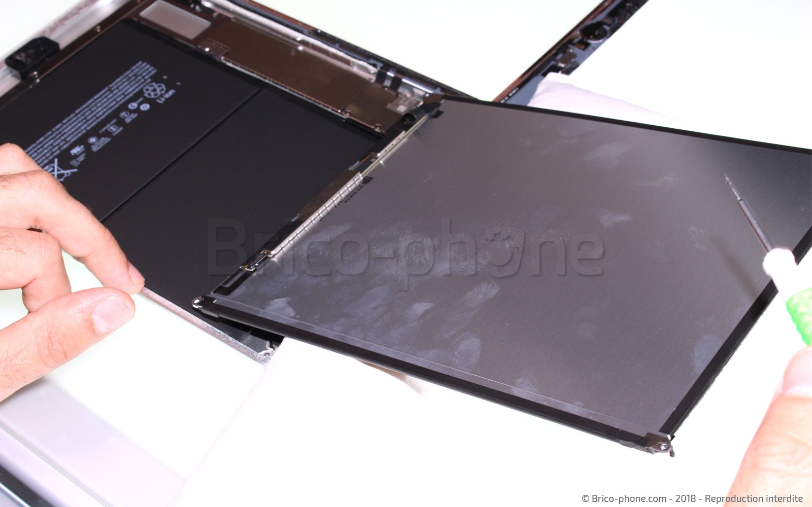 Démontage Complet sur iPad 6 2018 photo 3