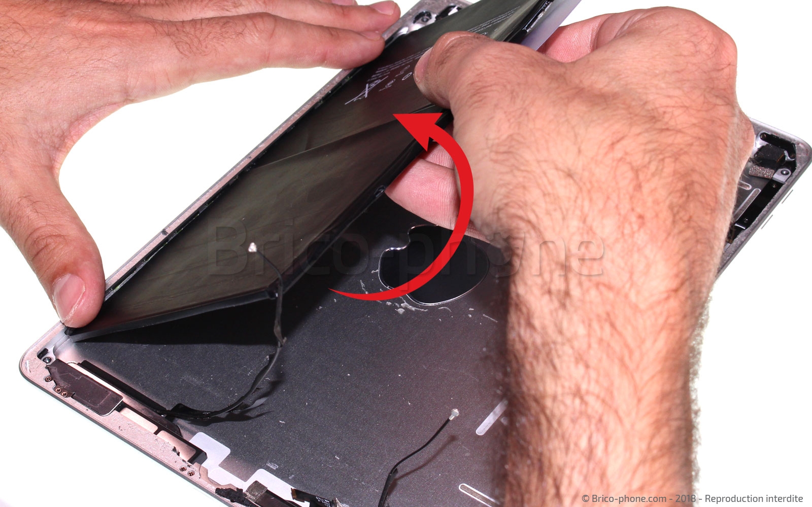 Démontage Complet sur iPad 6 2018 photo 3