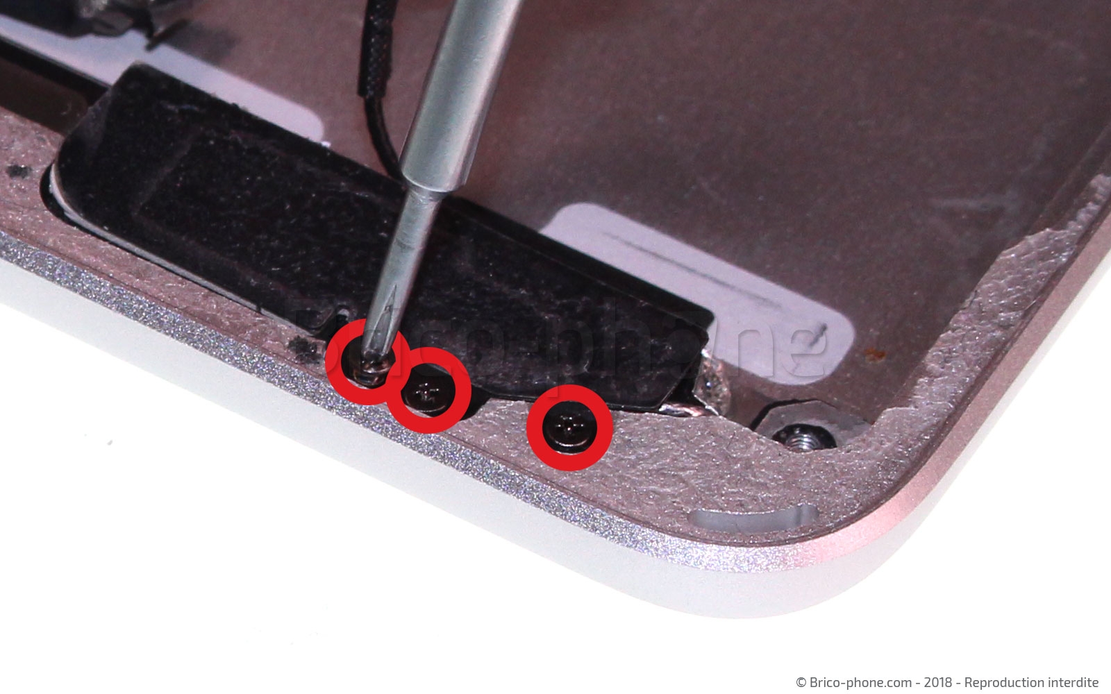 Démontage Complet sur iPad 6 2018 photo 1