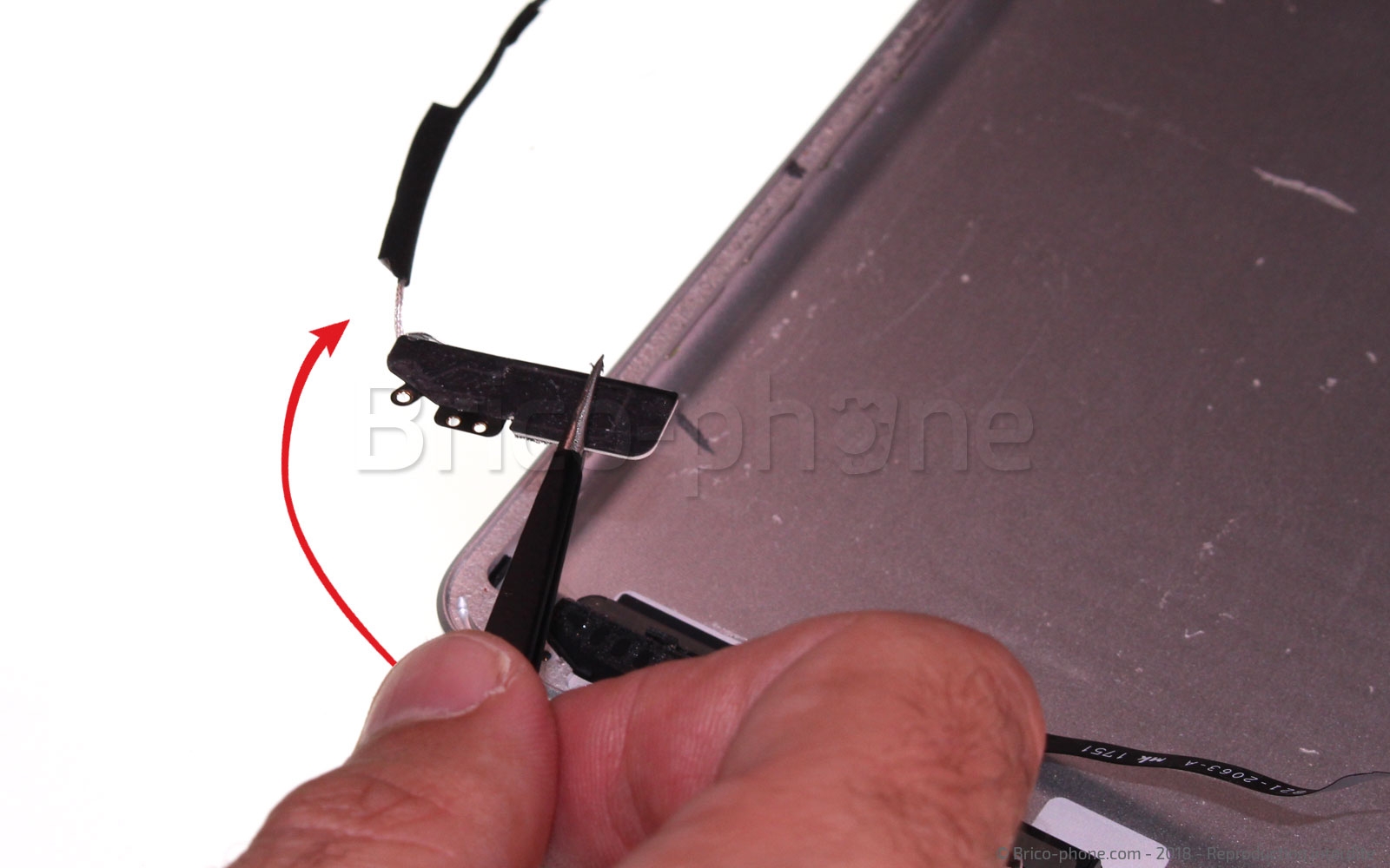 Démontage Complet sur iPad 6 2018 photo 4