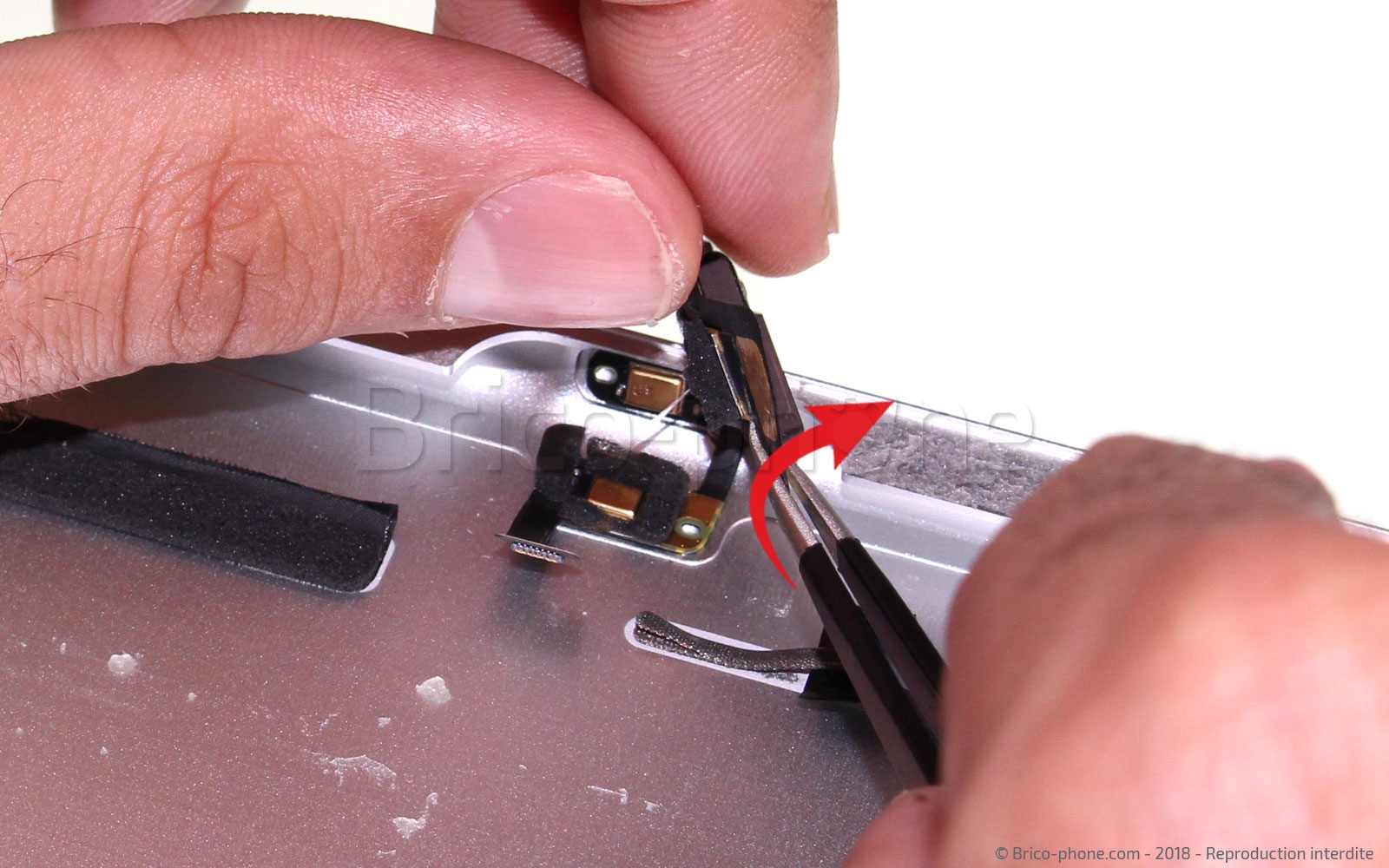 Démontage Complet sur iPad 6 2018 photo 3