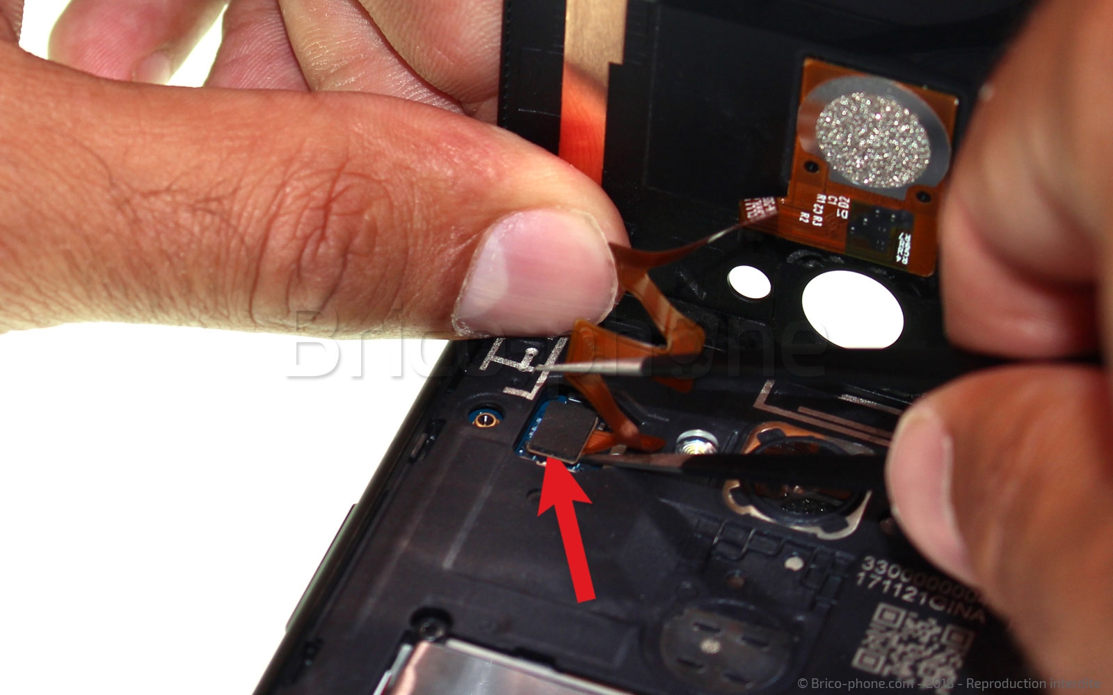 Changement de nappe interconnexion sur Xperia L2 - L2 Dual photo 3