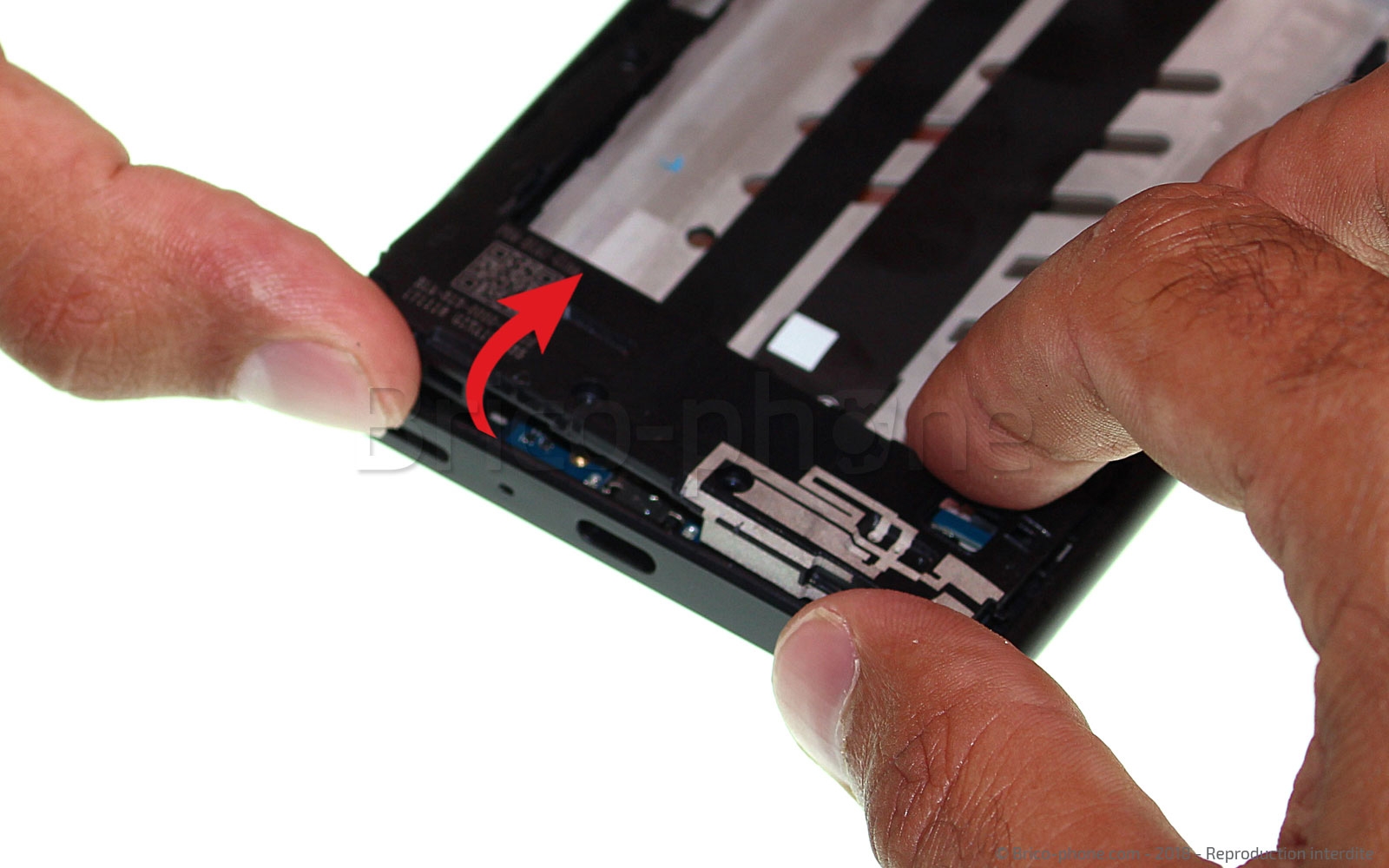 Changement de nappe interconnexion sur Xperia L2 - L2 Dual photo 3