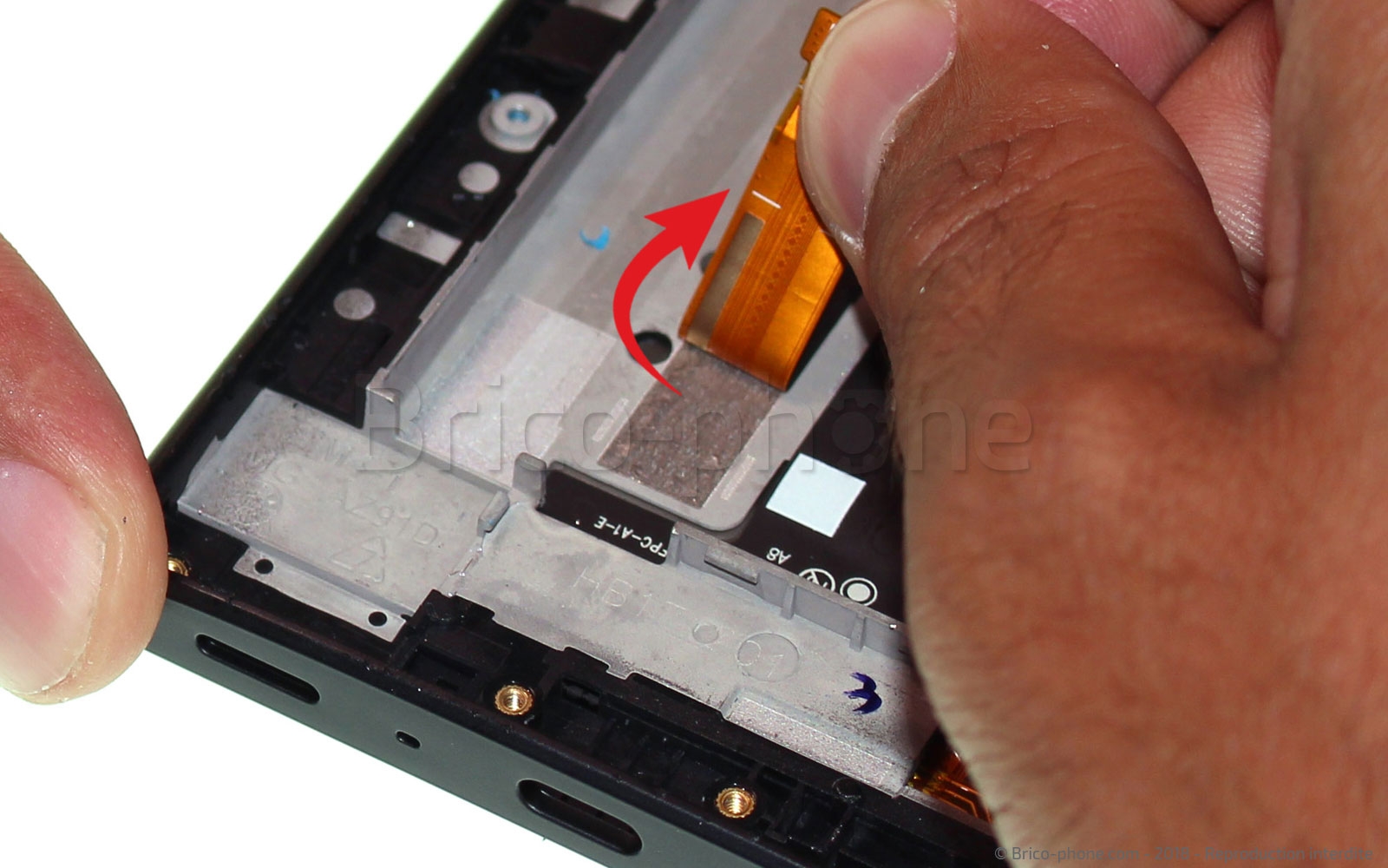 Changement de nappe interconnexion sur Xperia L2 - L2 Dual photo 1