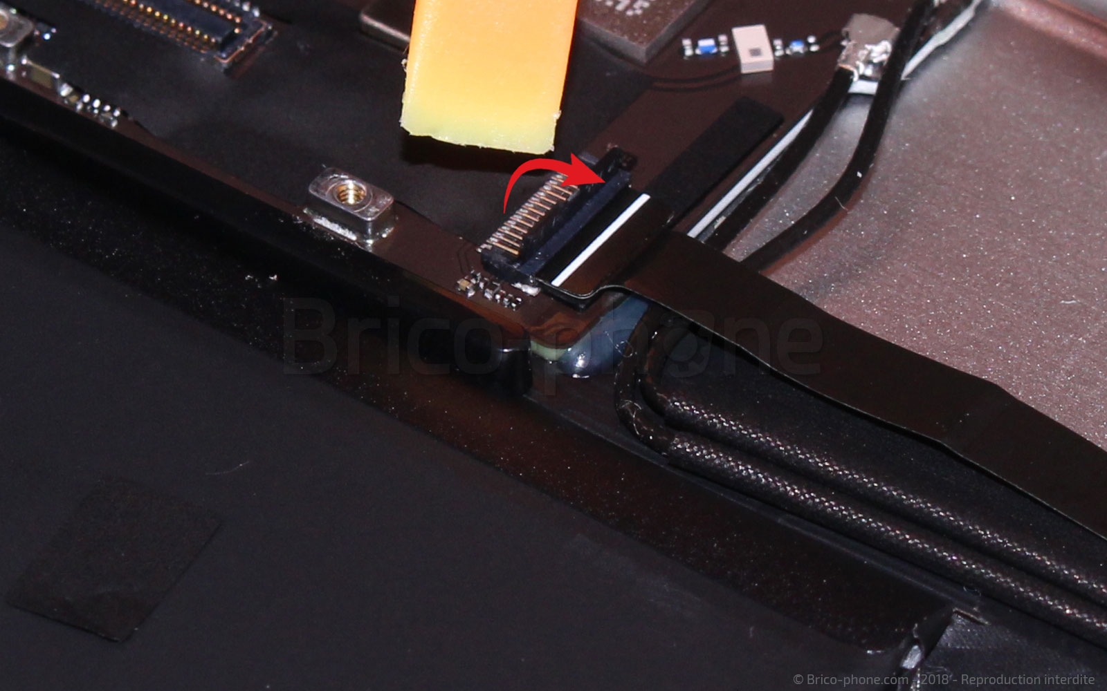 Changement de batterie sur iPad 6 2018 photo 2